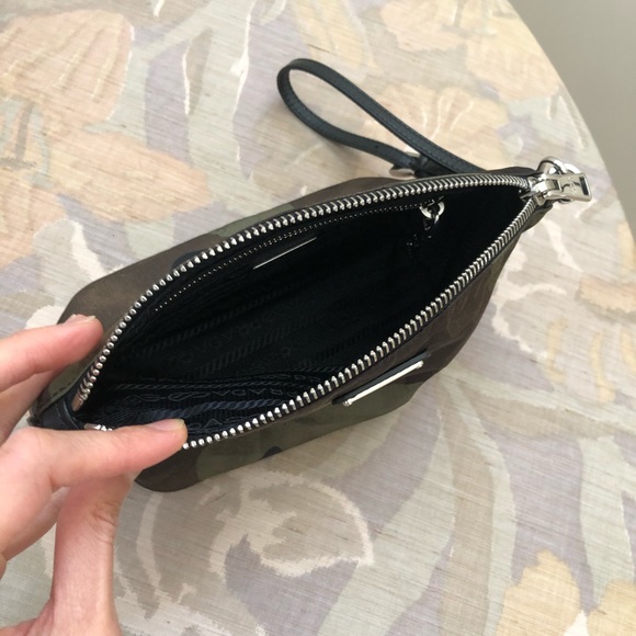 [Prada] Camouflage Cosmetic Travel Pouch NWOT - Picture 5 of 6